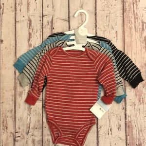 Pack of 4 long sleeve onesies